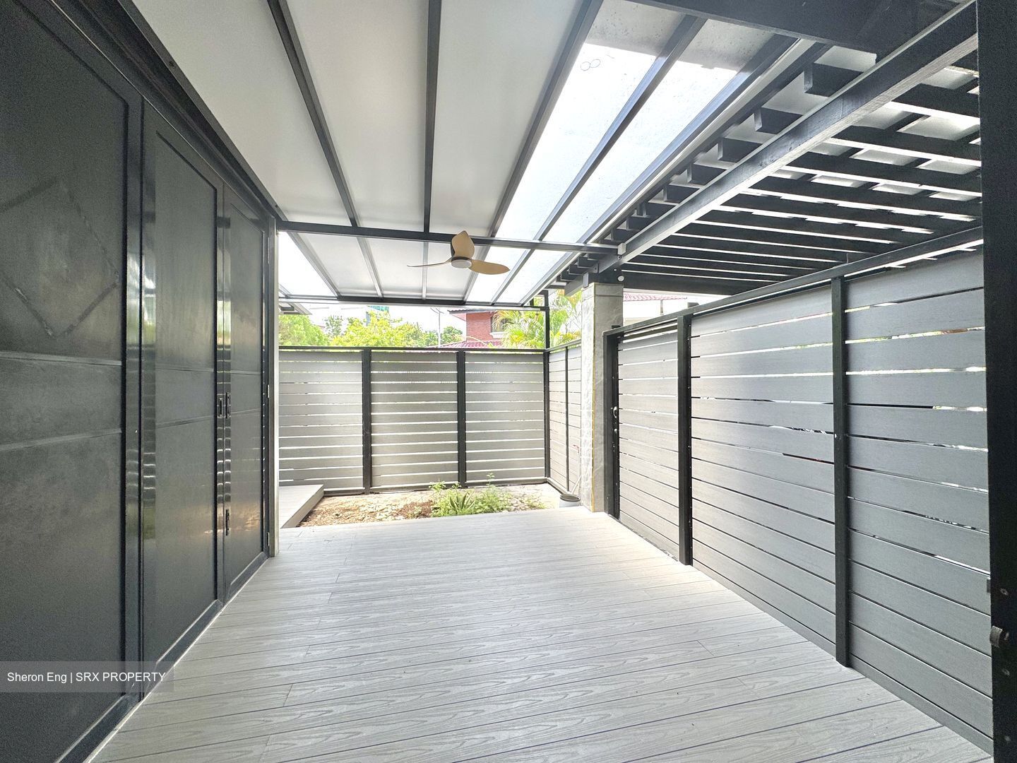Kismis Place (D21), Terrace #553246391